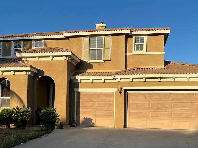 1659 Alberhill Way — Photo 1