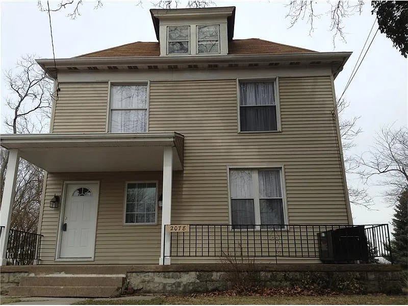 2078 Pioneer Ave photo 1