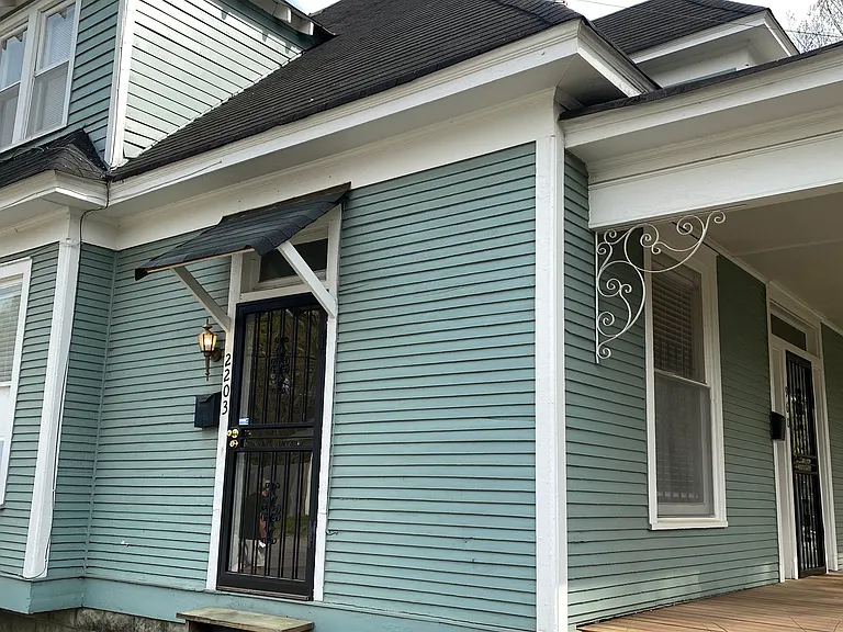 2203 Young Ave — Photo 14