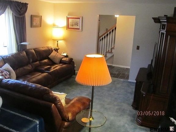5th image of 2 Devon Ct