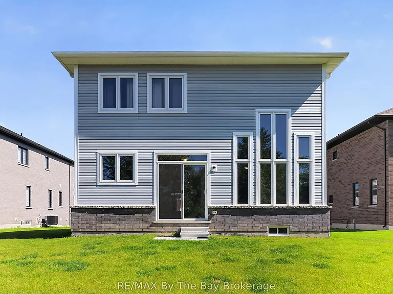52 Amber Dr — Photo 50