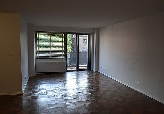 3rd image of 175-01 Hillside Ave #5B