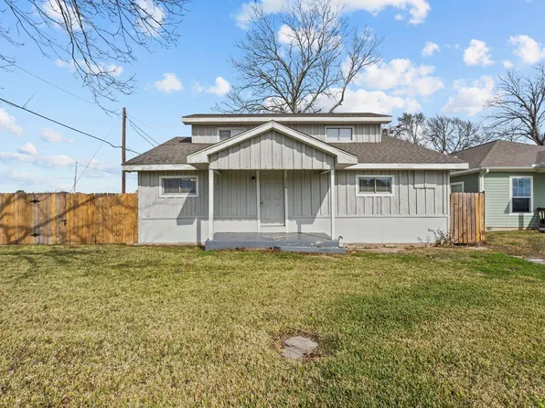 228 Orange St, La Marque, TX 77568