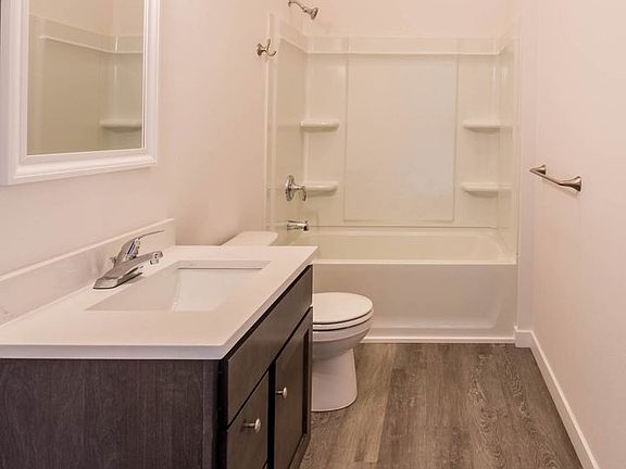 5th image of 107 N Tower Ave #203