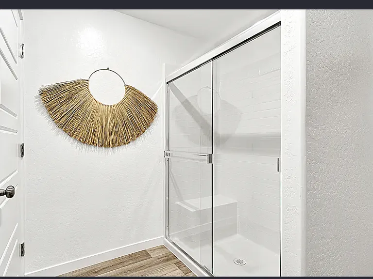 4425 N Madelyn Ave — Photo 11