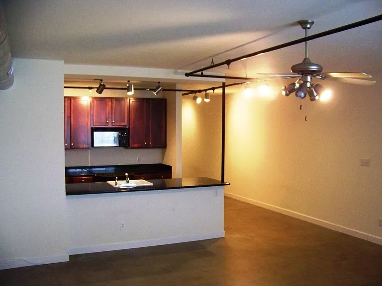 815 Porter St #319 — Photo 3