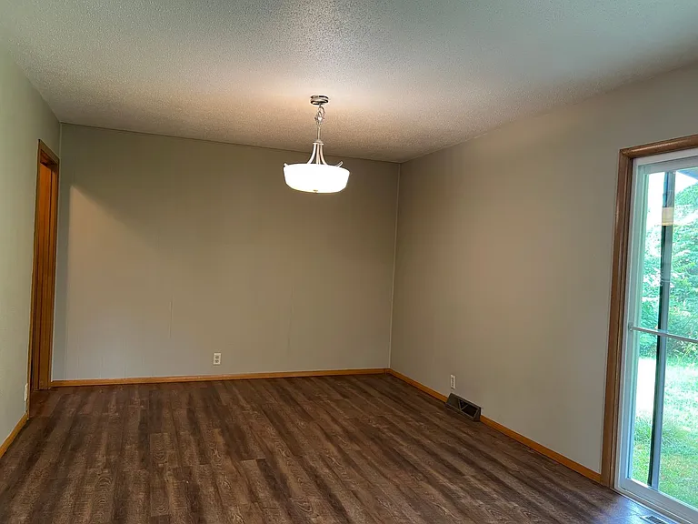 2438 Texas Ave — Photo 3
