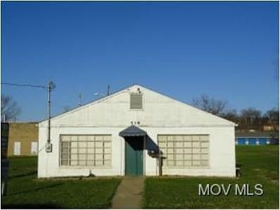 3rd image of 519 33rd St