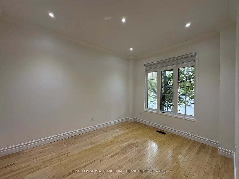 3 Tarmack Dr — Photo 6