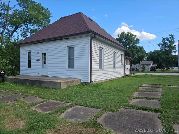 234 W 7th St, Eldon, MO 65026