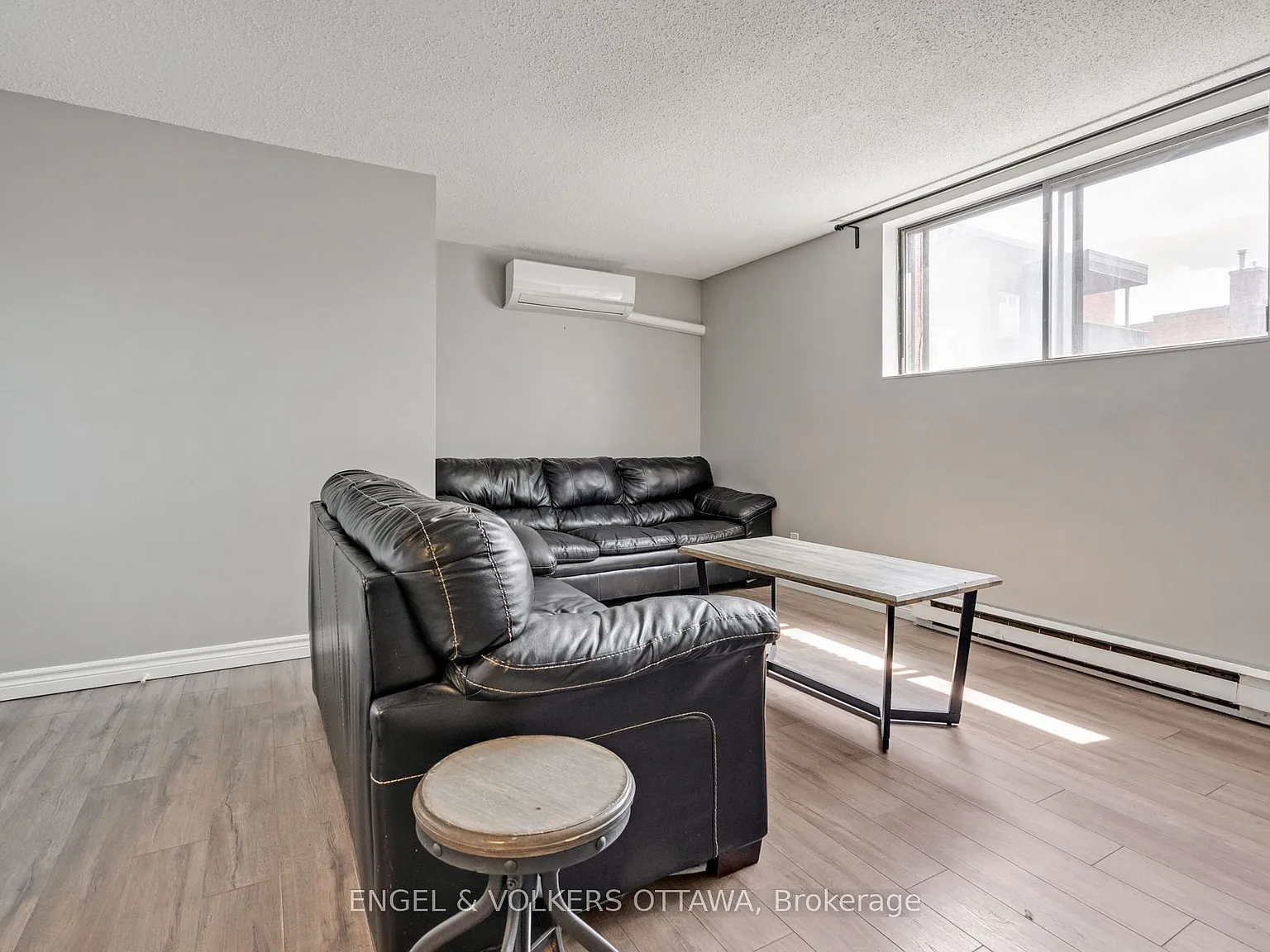 2 bed, $2,200 — Photo 3