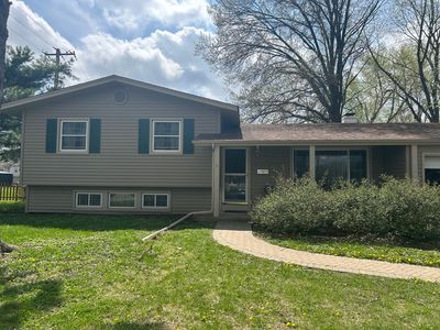 (Undisclosed Address), Montgomery, IL, 60538