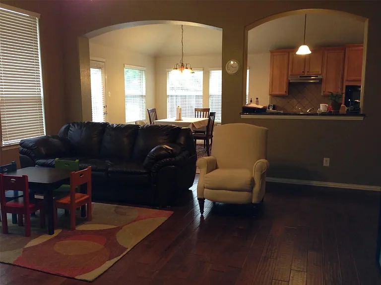 3520 Carlton St — Photo 5