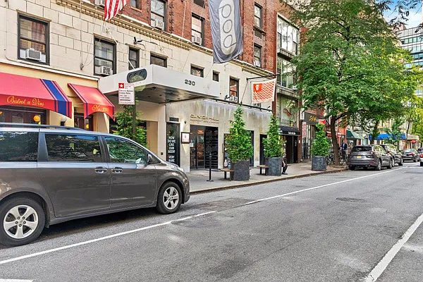 Rented by Douglas Elliman | media 15