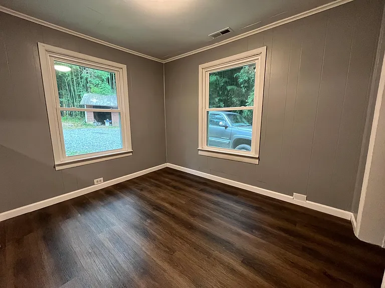 Dining room area -or room for home office