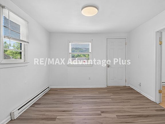 3rd image of 504 Longwood Ave