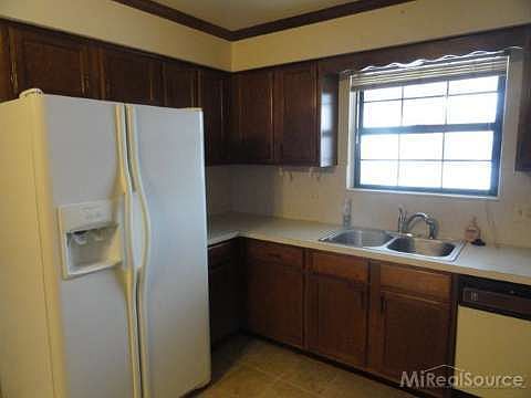 3rd image of 28091 Maple Forest Blvd W APT 24