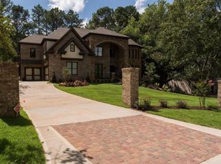 4090 Oak Forest Cir, Marietta, GA 30062