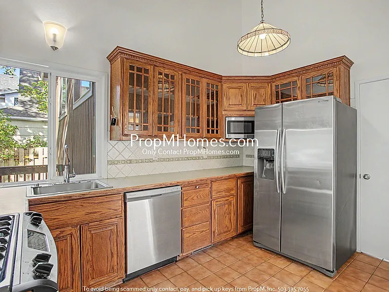 950 Lake Front Rd — Photo 5