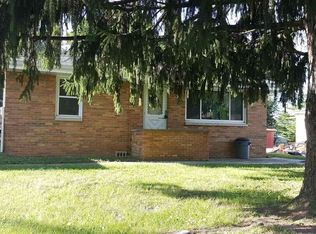 630 Dempsey St, Creve Coeur, IL 61610