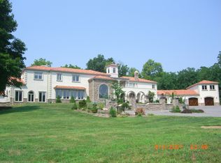 31 Oak Grove Rd, Flemington, NJ 08822