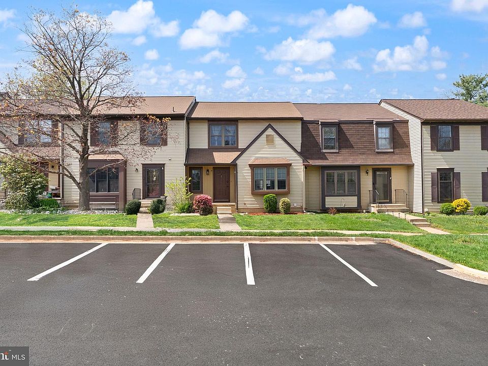 1st image of 19 Jermyn Ct