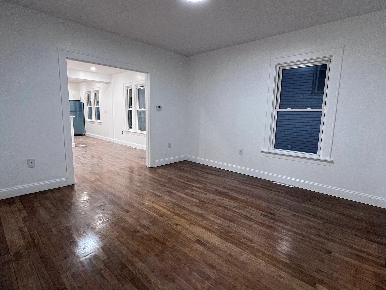 3 bed, 1200 sqft, $1,450 — Photo 1
