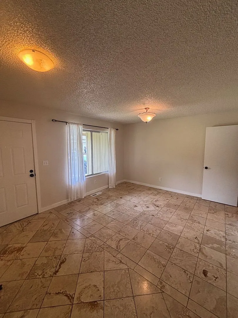 Building Photo - 5365 Arnica Way