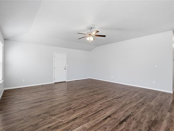 5th image of 21303 W 219th St