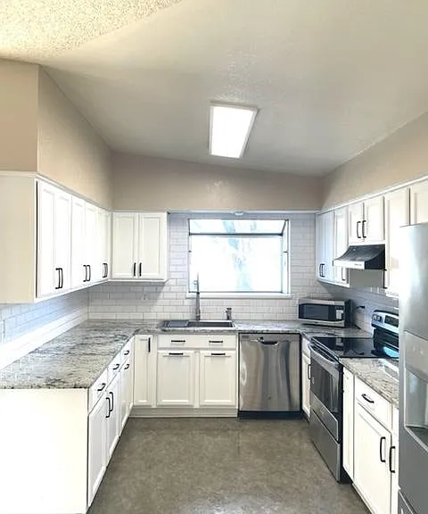 3189 Achilles Dr — Photo 6