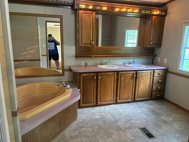 111 Jackson Rd — Photo 12