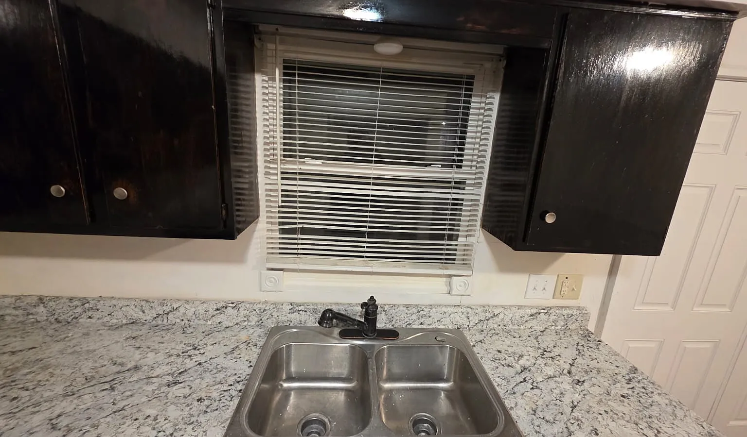 2 bed, 1.5 bath, 1120 sqft, $1,000 — Photo 4