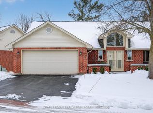 1121 Armour Rd #8, Peterborough, ON K9H7N8