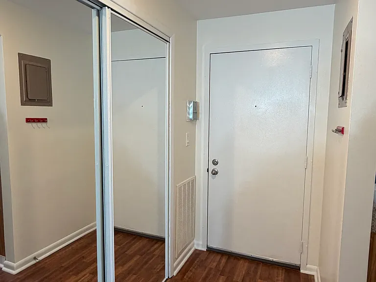 12 Southcreek Ct #B — Photo 7