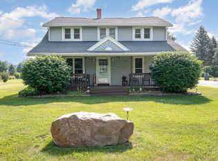 8104 N Grafton Rd, Alma, MI 48801