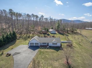 1546 Pike Rd, Montvale, VA 24122