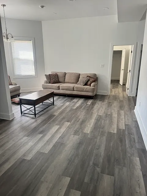 2 bed, 1100 sqft, $1,800 — Photo 3