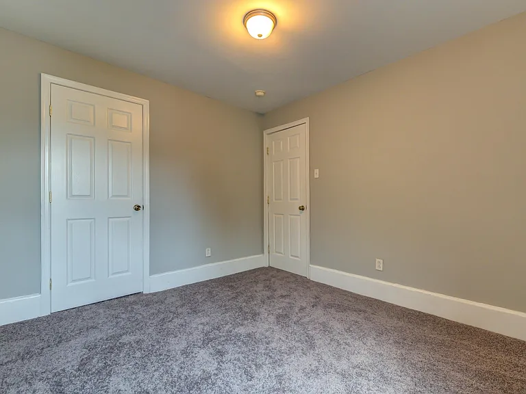 327 N Preston St #2 — Photo 13