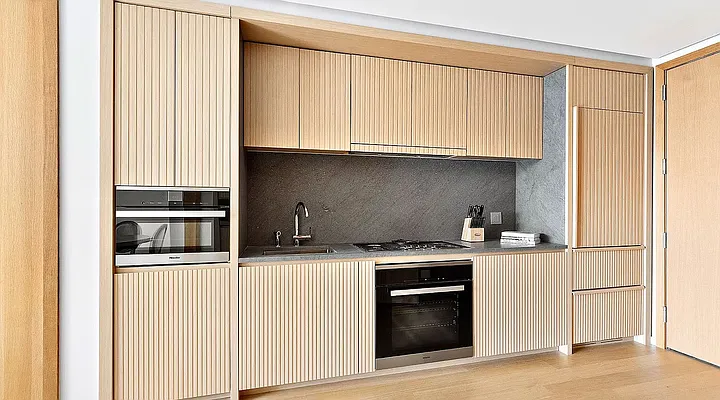 Rented by Luxus Manhattan Realty | media 10