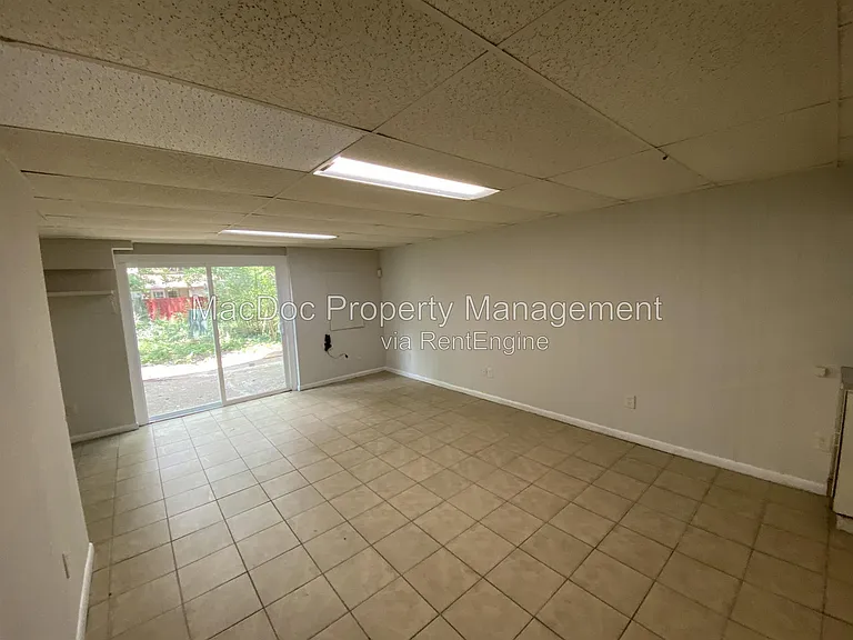 130 Janney Ct — Photo 24