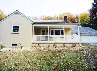 765 Country Club Rd, Phoenixville, PA 19460