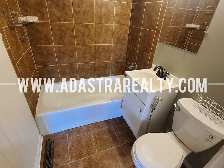 6011 N Forest Ave — Photo 8