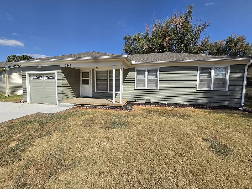 3440 Southwood Ct