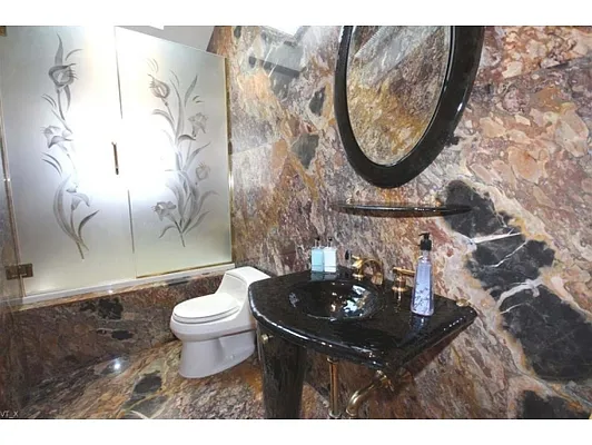 Sold by Bergen Basin Real Estate | media 20