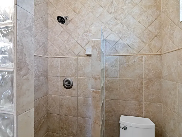 2908 Emory St — Photo 24