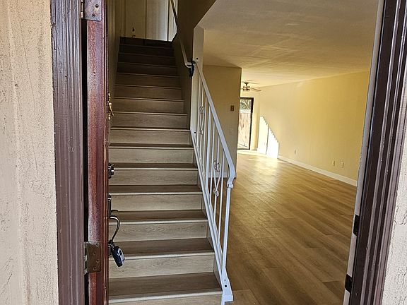 4th image of 9405 Gold Coast Dr
