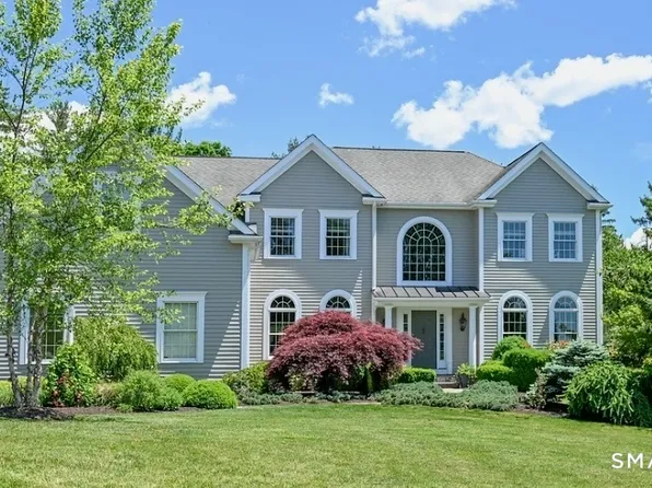 3 Hamlin Court, Brookfield, CT 06804