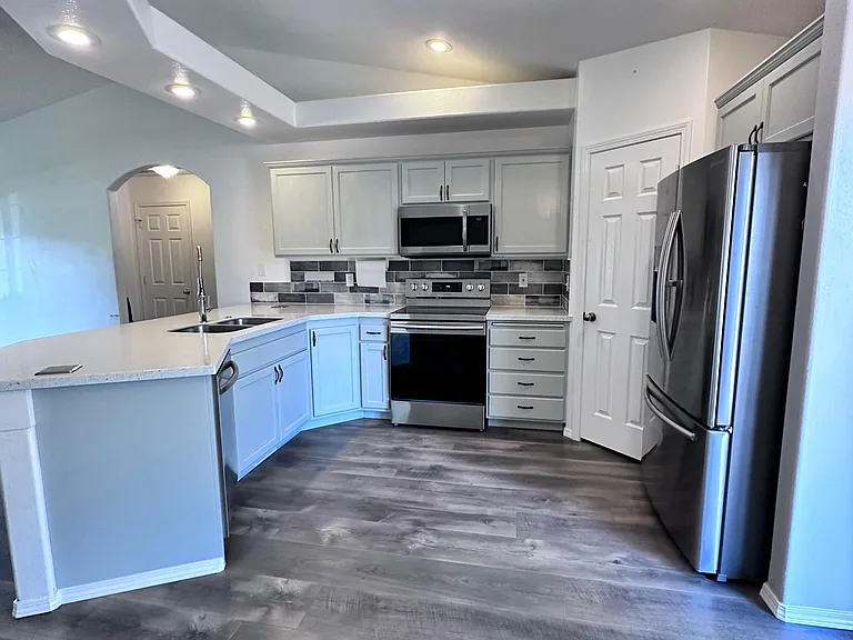 406 Pietra Way — Photo 4