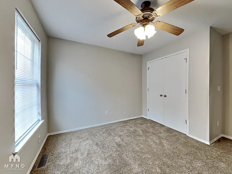 1119 S Brown Ave — Photo 19