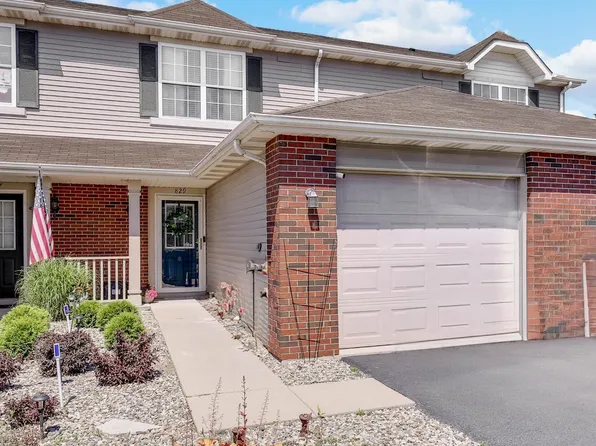 829 Flagstone Dr, Dyer, IN 46311